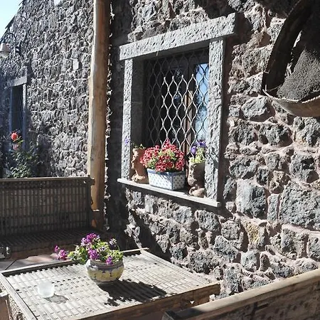 Il Frutteto Di Efesto Farm stay