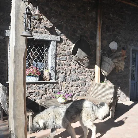 Il Frutteto Di Efesto Farmház